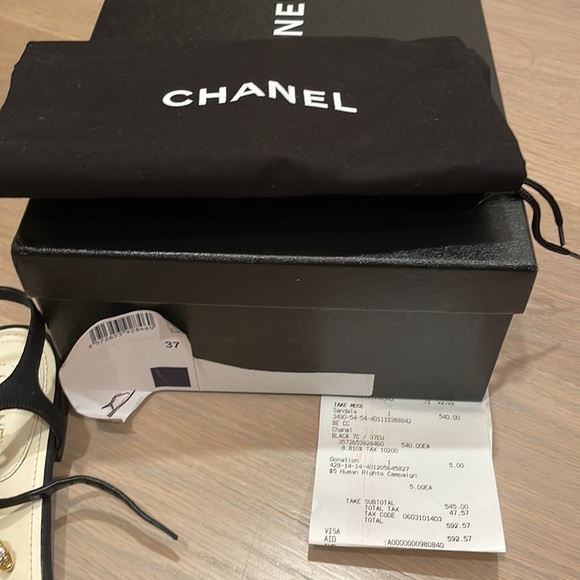 BNIB Auth. CHANEL Rhinestone Encrusted thing sandal size 37 or 7 - Picture 6 of 11